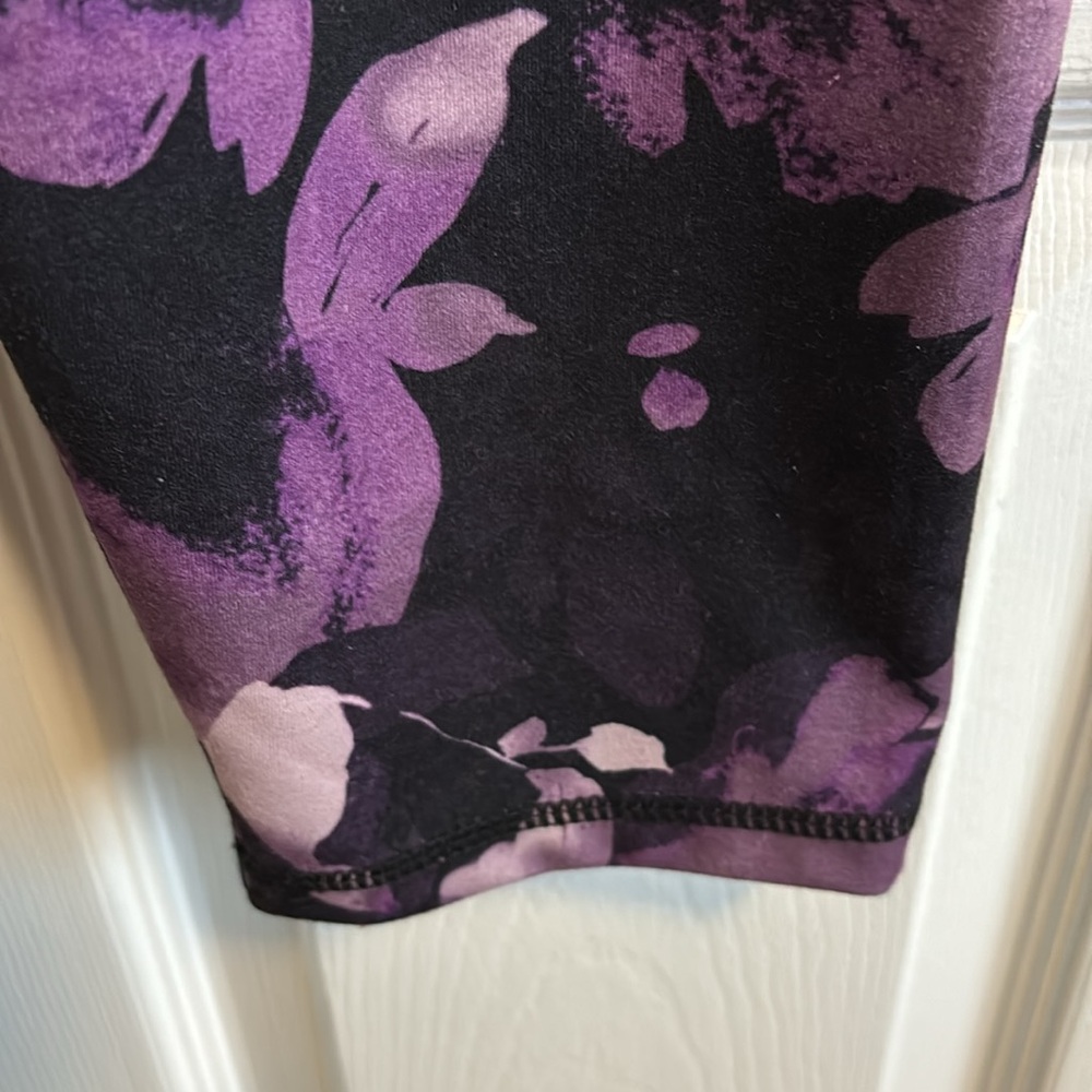 Danskin Purple Floral Leggings - Picture 4 of 4